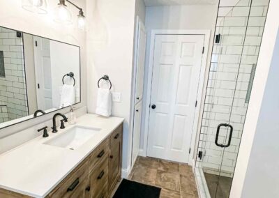 Twilight Lake House bathroom